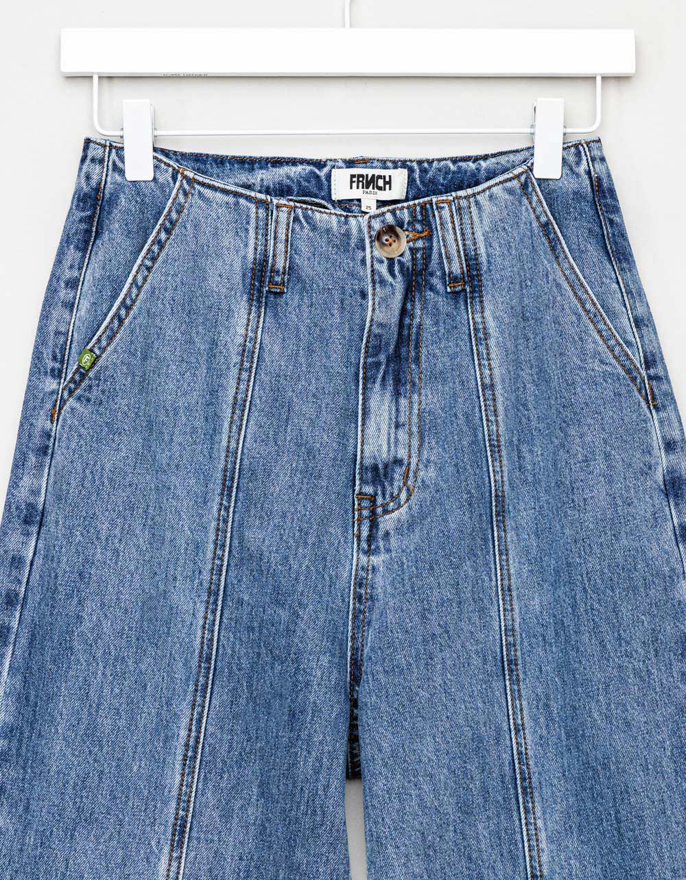 Aela Seam Jeans