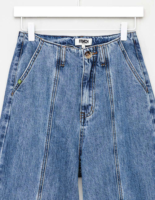 Aela Seam Jeans