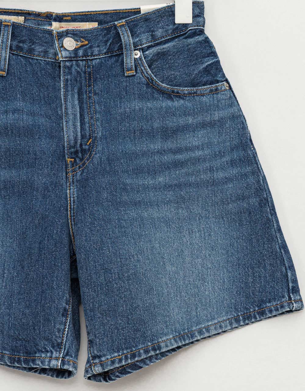 Baggy High Shorts in Worn Memory
