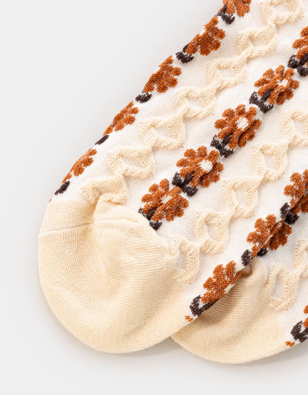 Daisy Stitch Socks - Cream