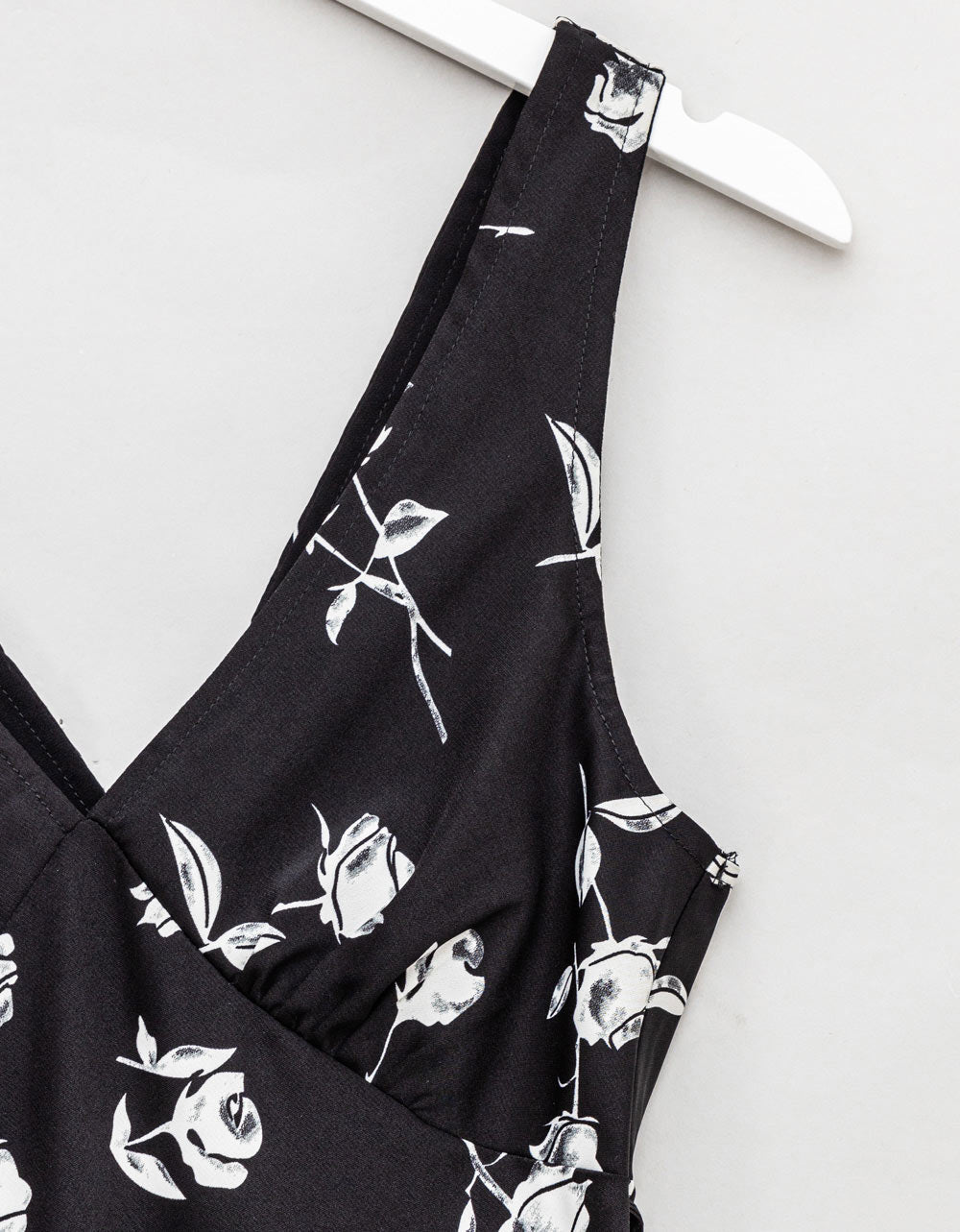 Floreale V-Neck Maxi