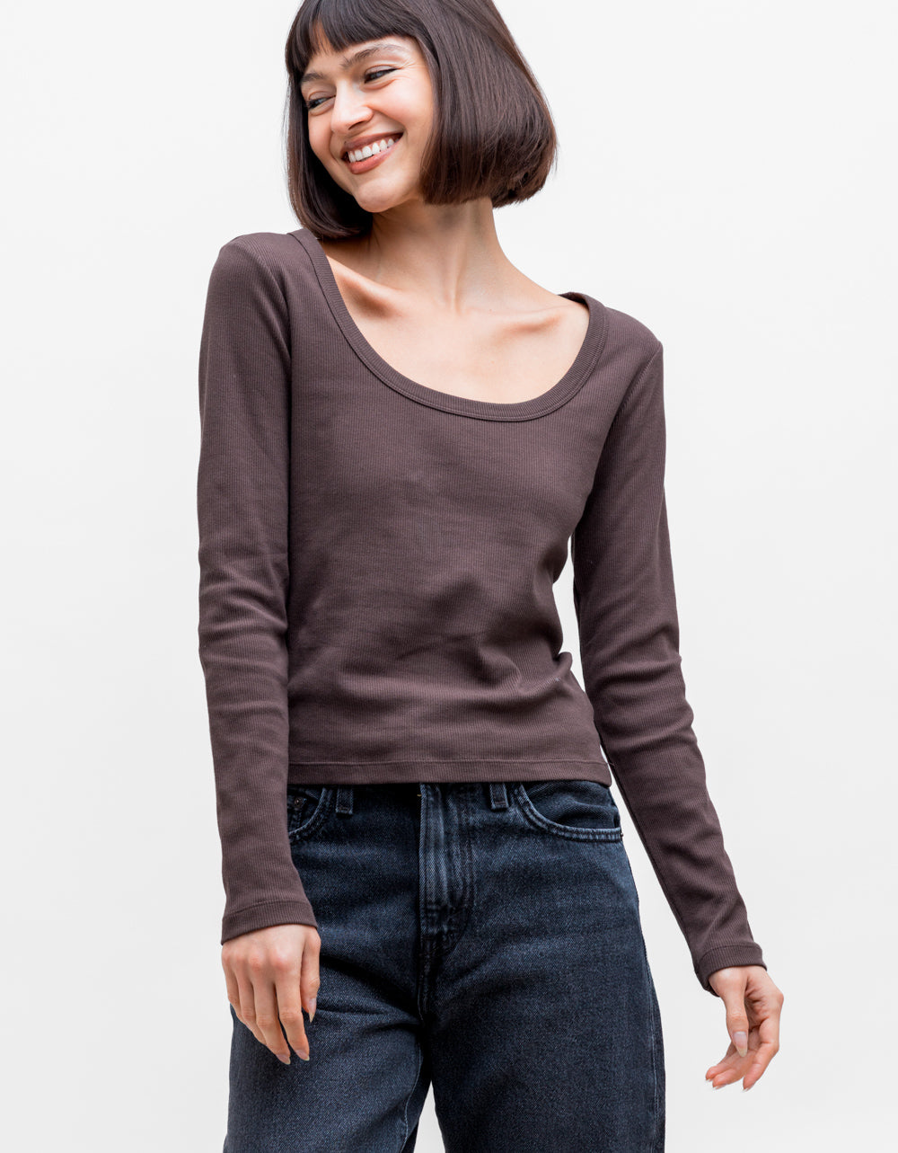 Greyson Scoop Tee in Cocoa