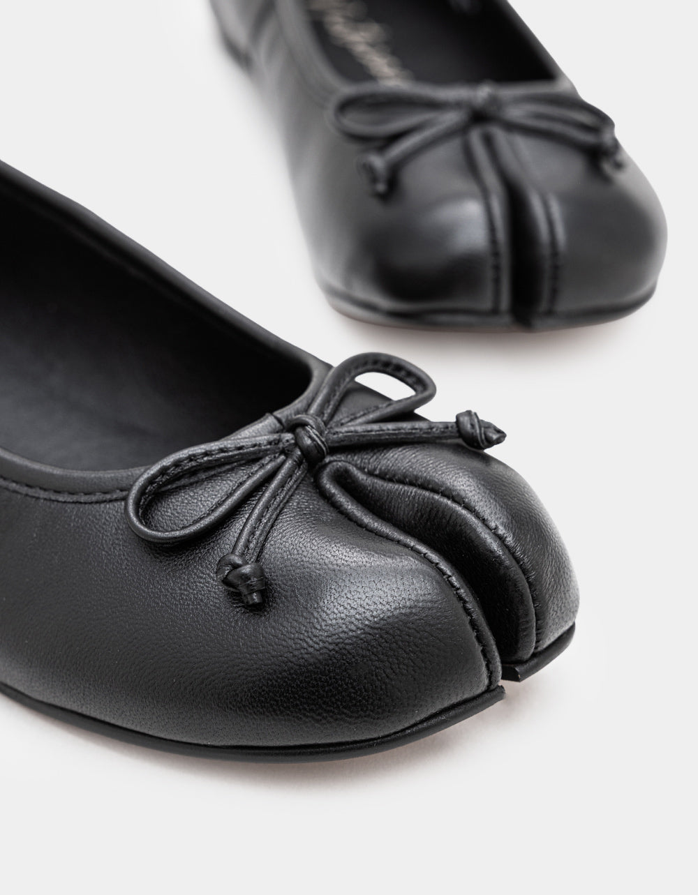 Mason Flat in Black