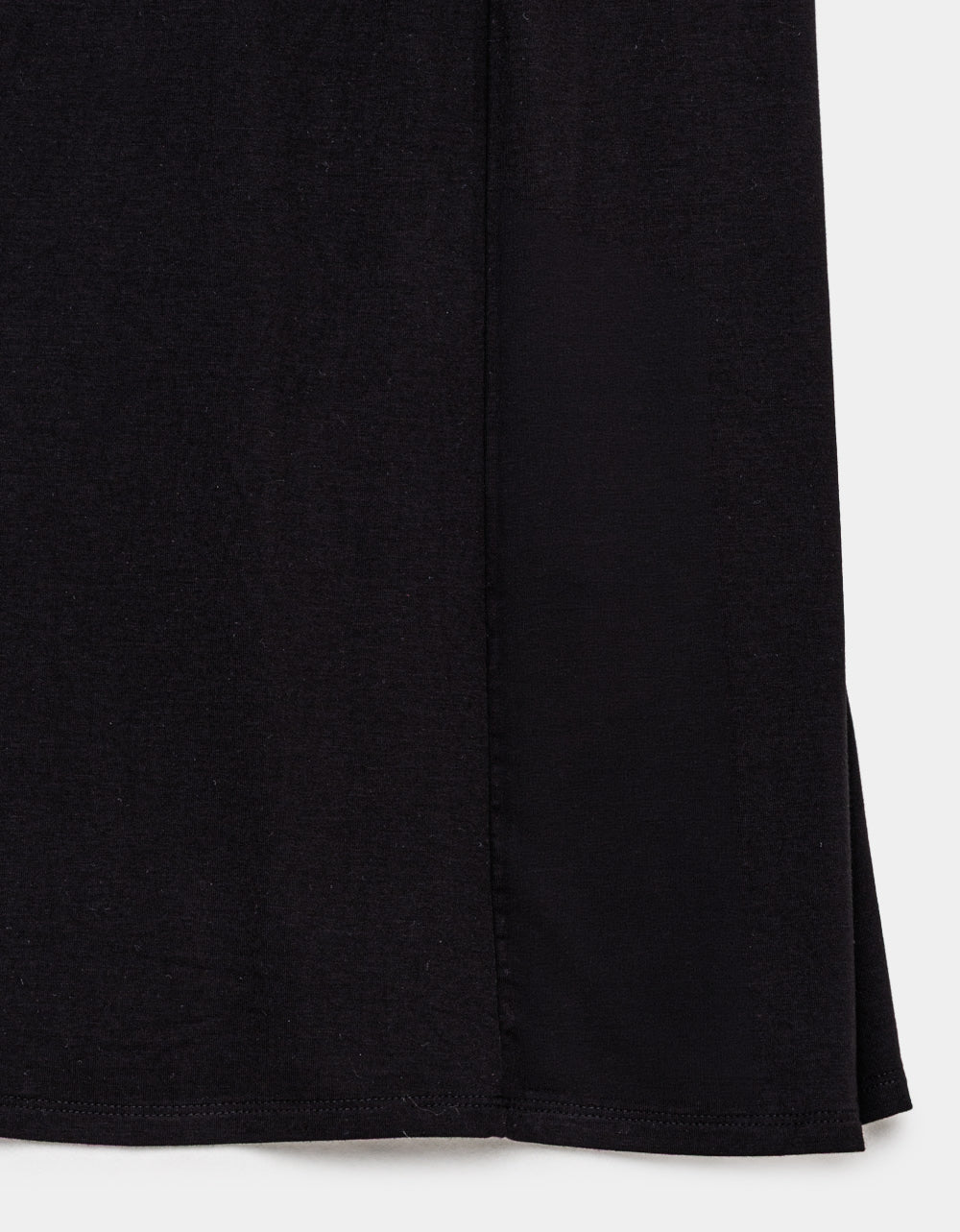 Noir Charisma Midi