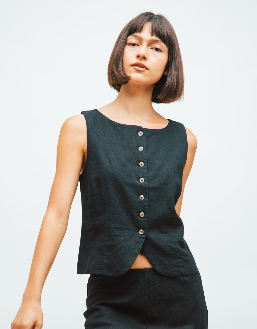 Noir Roman Vest