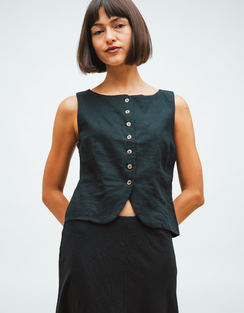 Noir Roman Vest