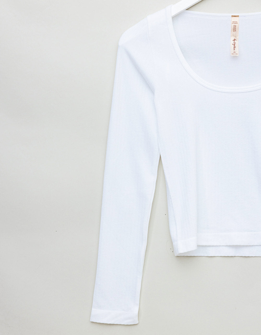 Ribbed Scoop Tee in White