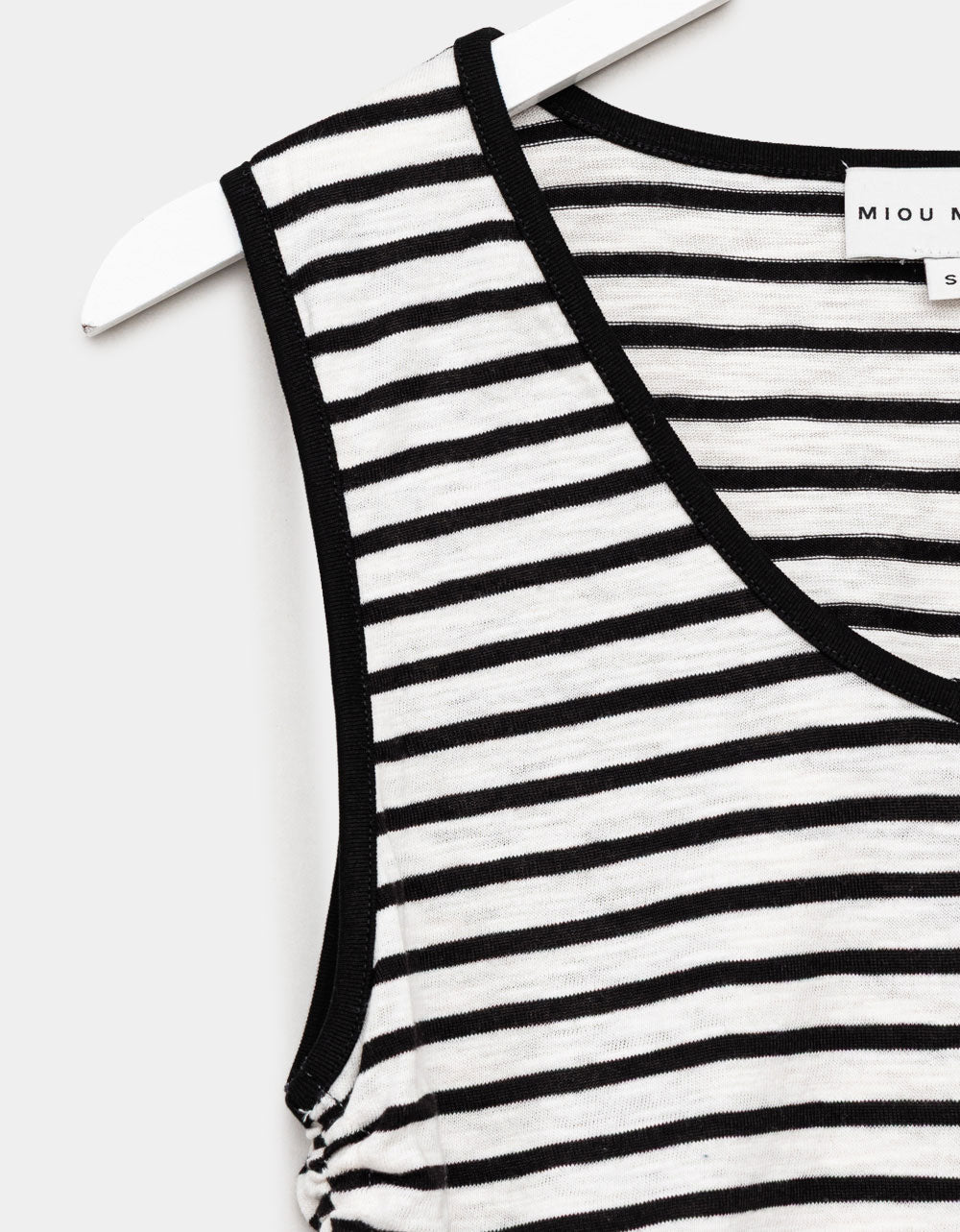 Side-Cinch Tank