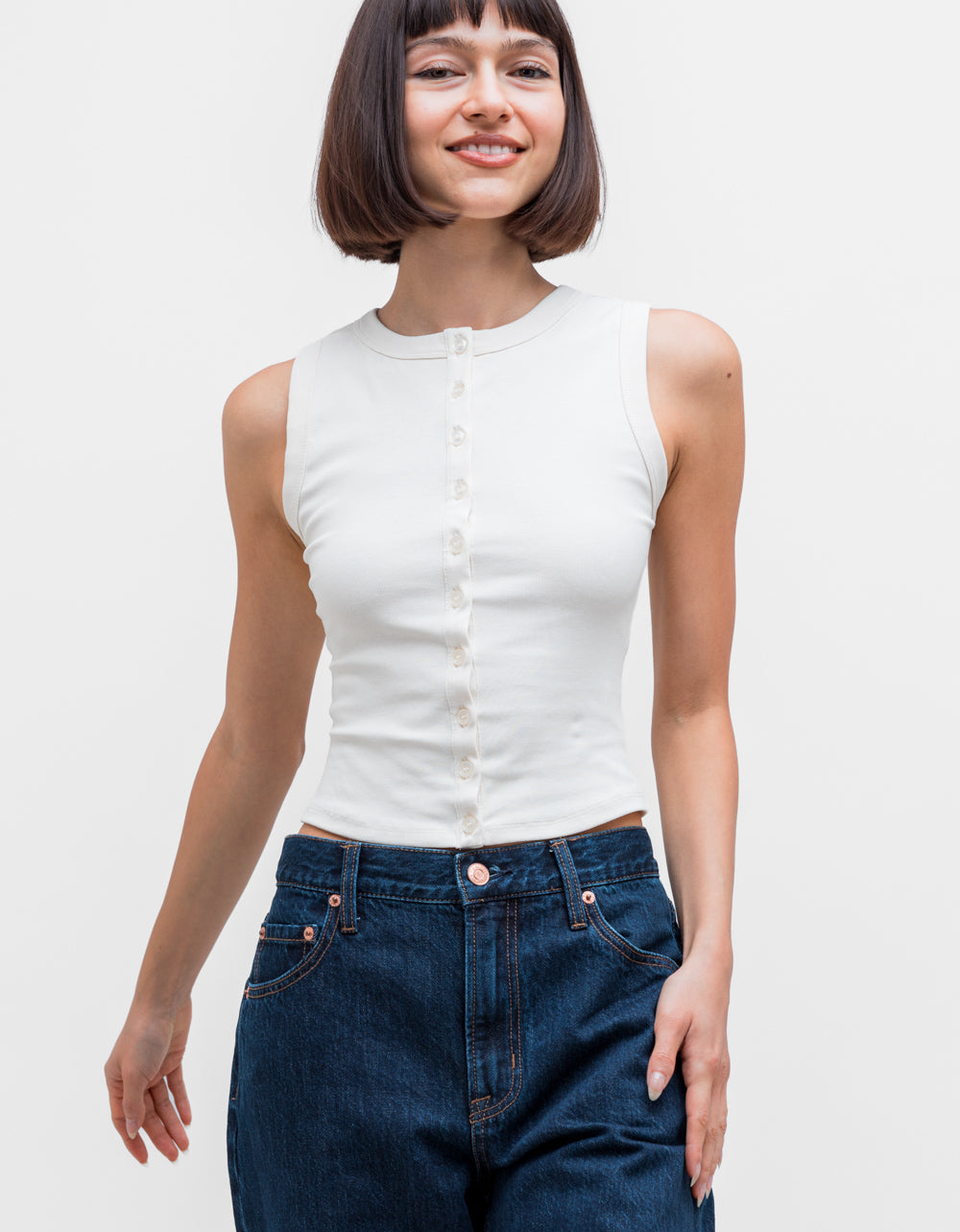 Tyran Button Tank