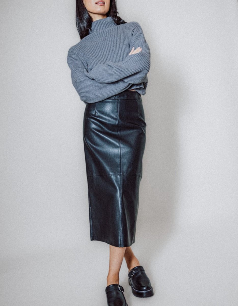 Jeannie Midi in Faux Leather_0