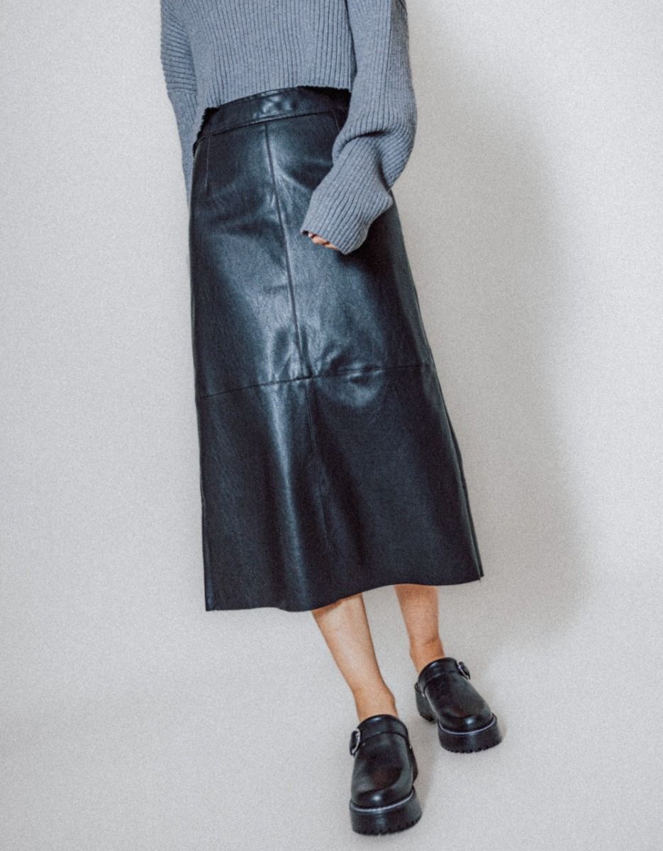 Jeannie Midi in Faux Leather_2