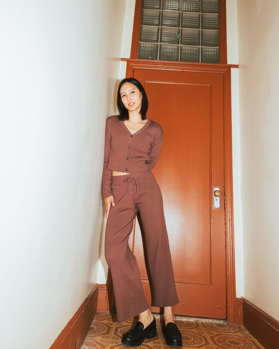 Carter Knit Cardigan in Brown_2