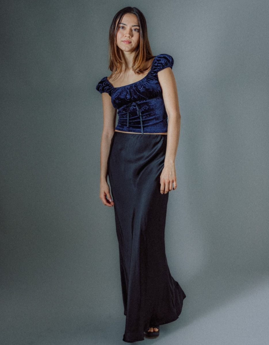 Maxi Slip Skirt in Noir_1