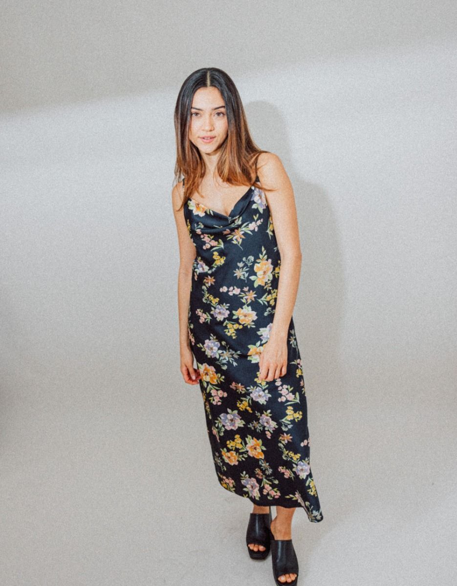 Satin Nuit Fleur Midi_3