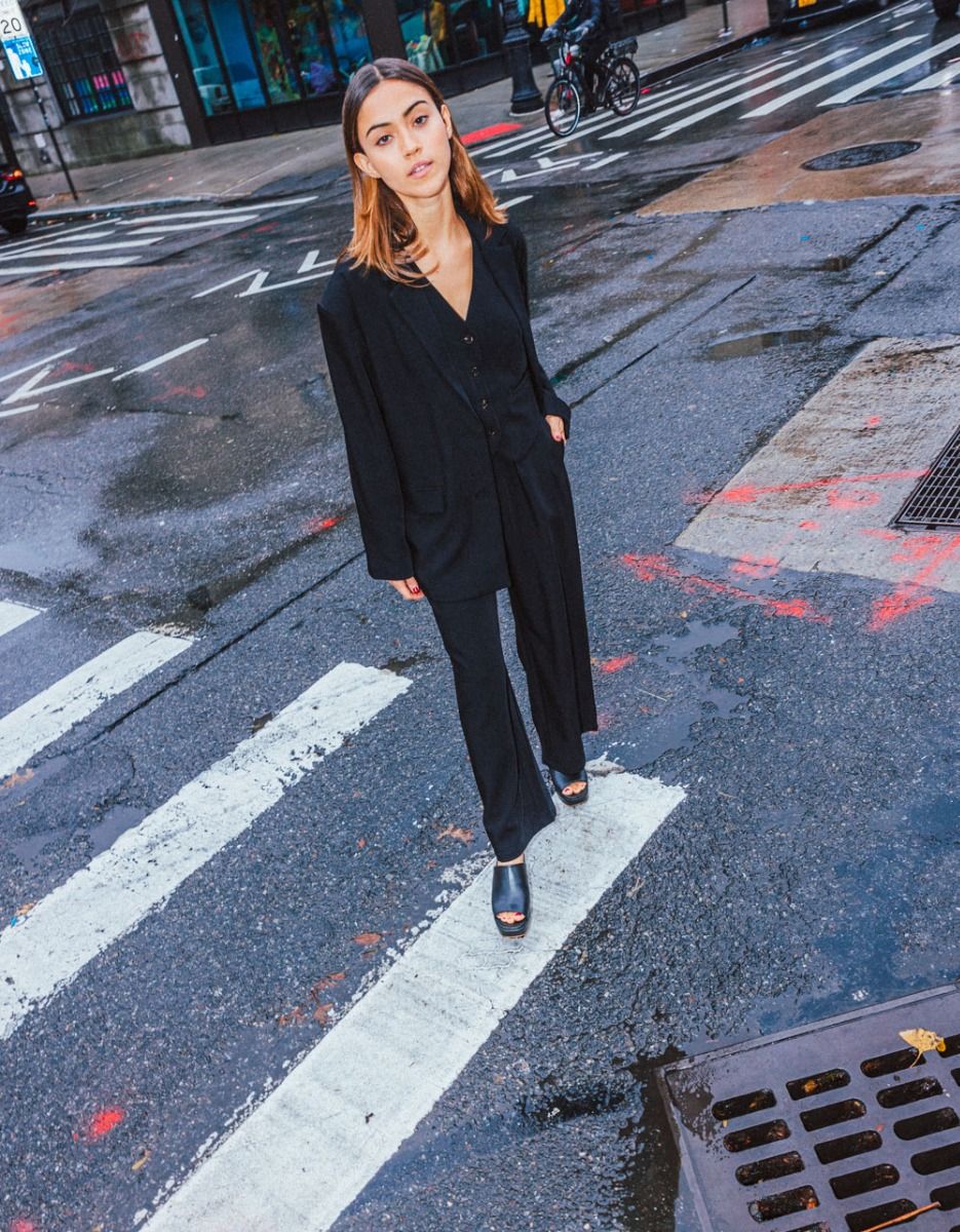 Leola Pants in Black_1