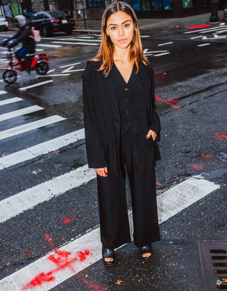 Leola Pants in Black_3