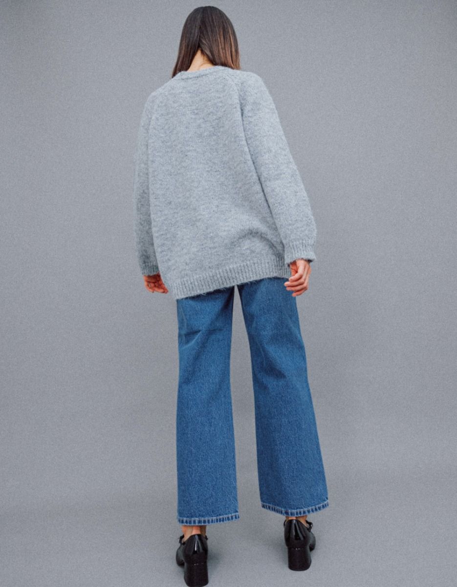 Dove Oversized Sweater_4