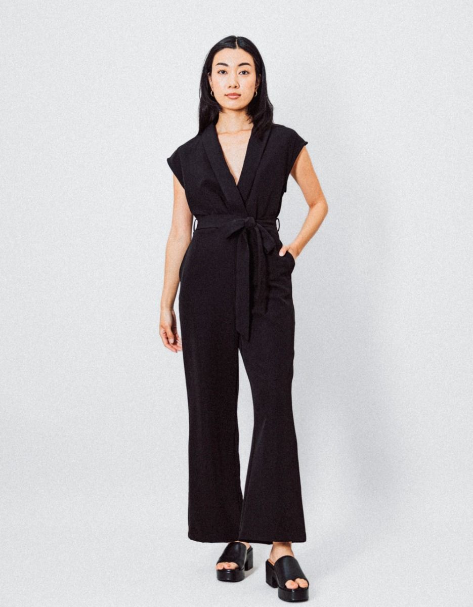 Surplice Collared Jumpsuit_3