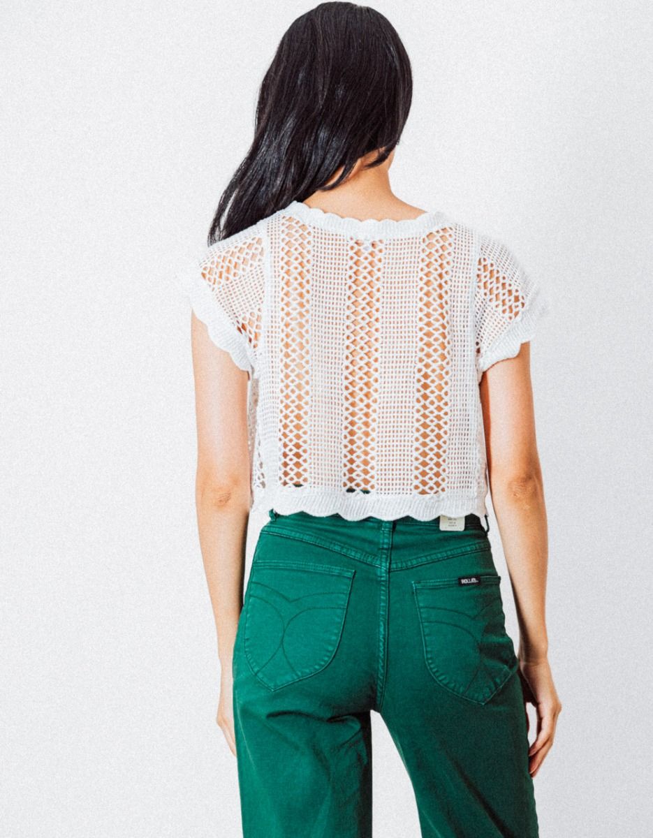 Crochet Vest in White_3