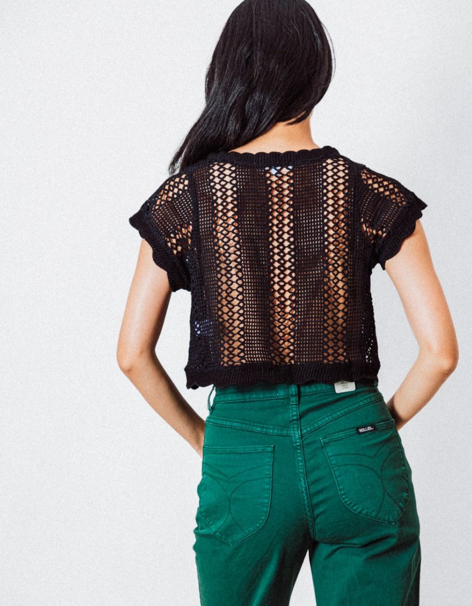 Crochet Vest in Black_3