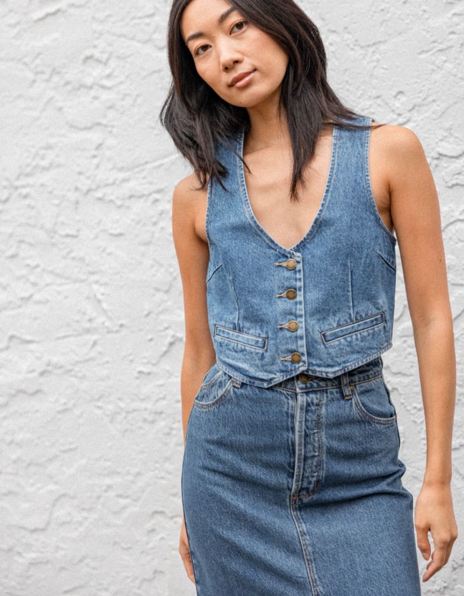 Dallas Vest in Mid Vintage_2