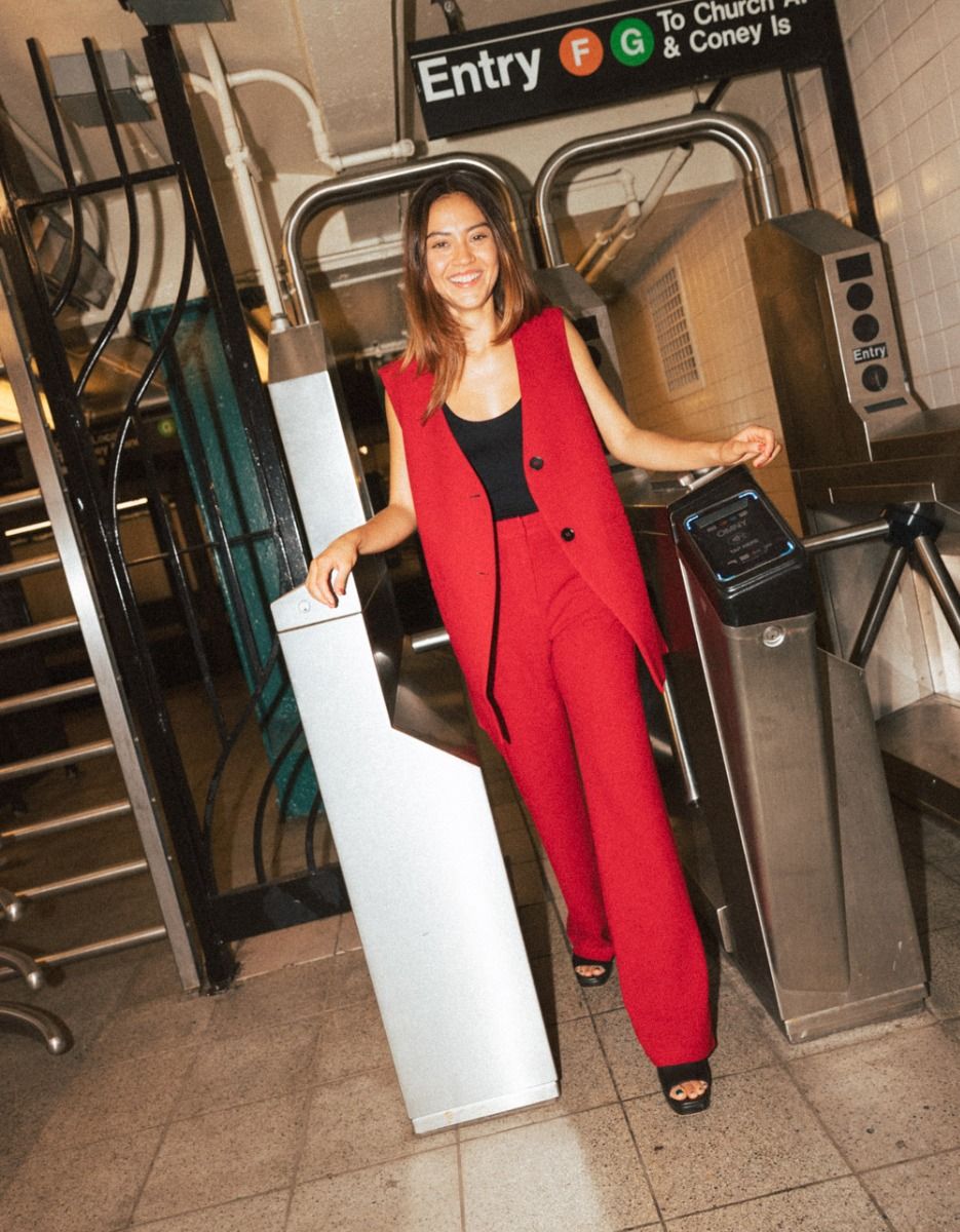 Vivianne Vest in Red_4