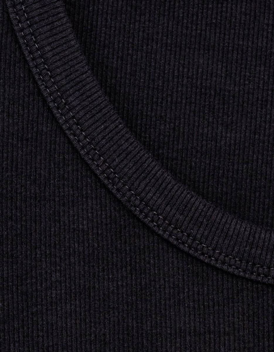 Becca Scoop Tee in Black_3