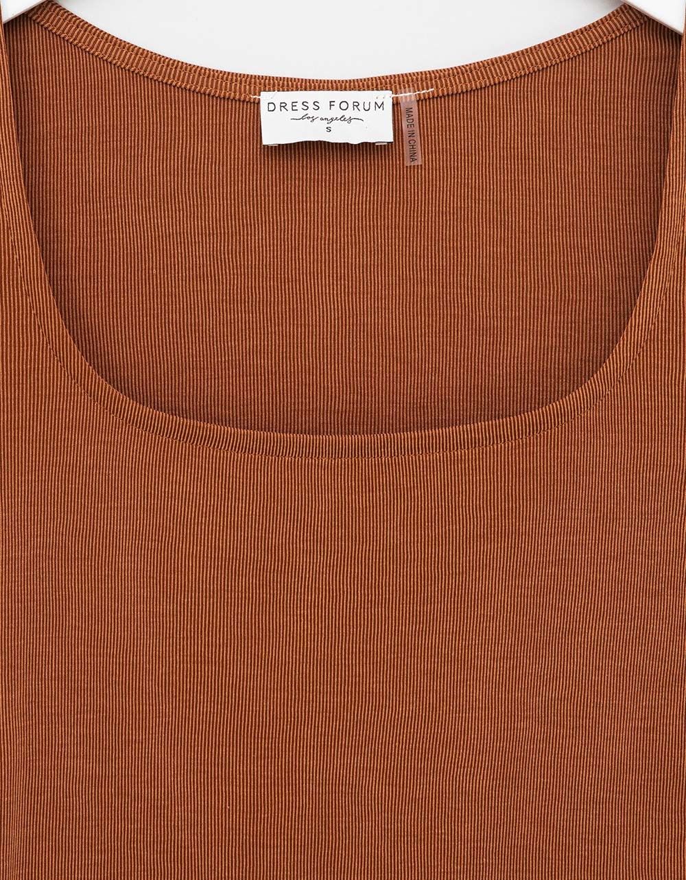 Briar Square Neck Tee in Mocha_2