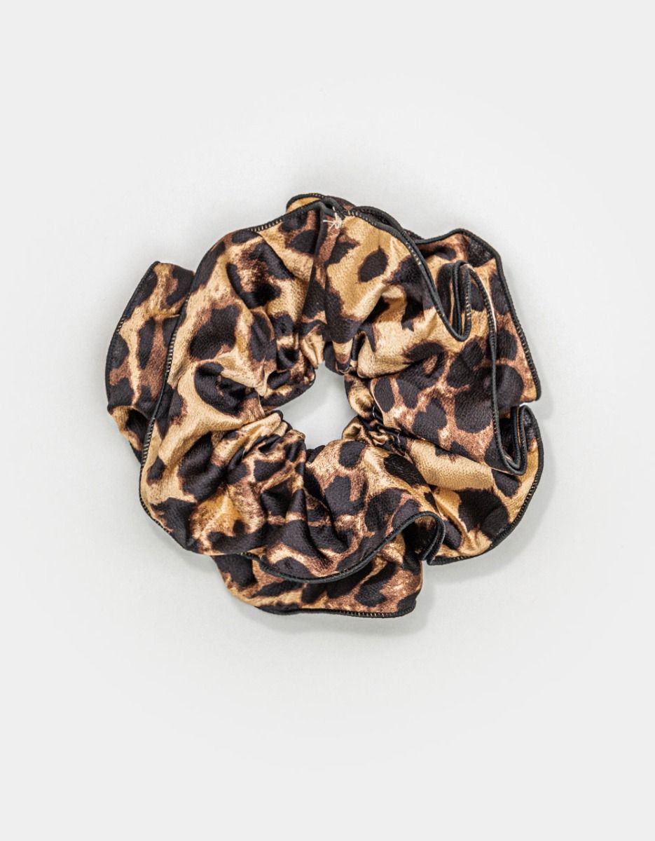 Leo Scrunchie_0
