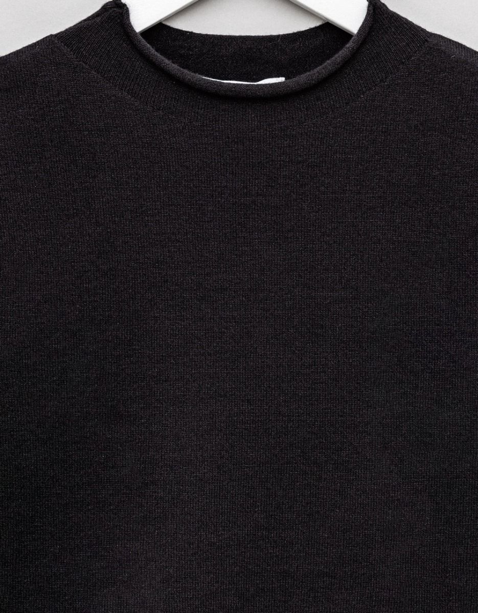 Cap Sleeve Knit Tee in Black_1