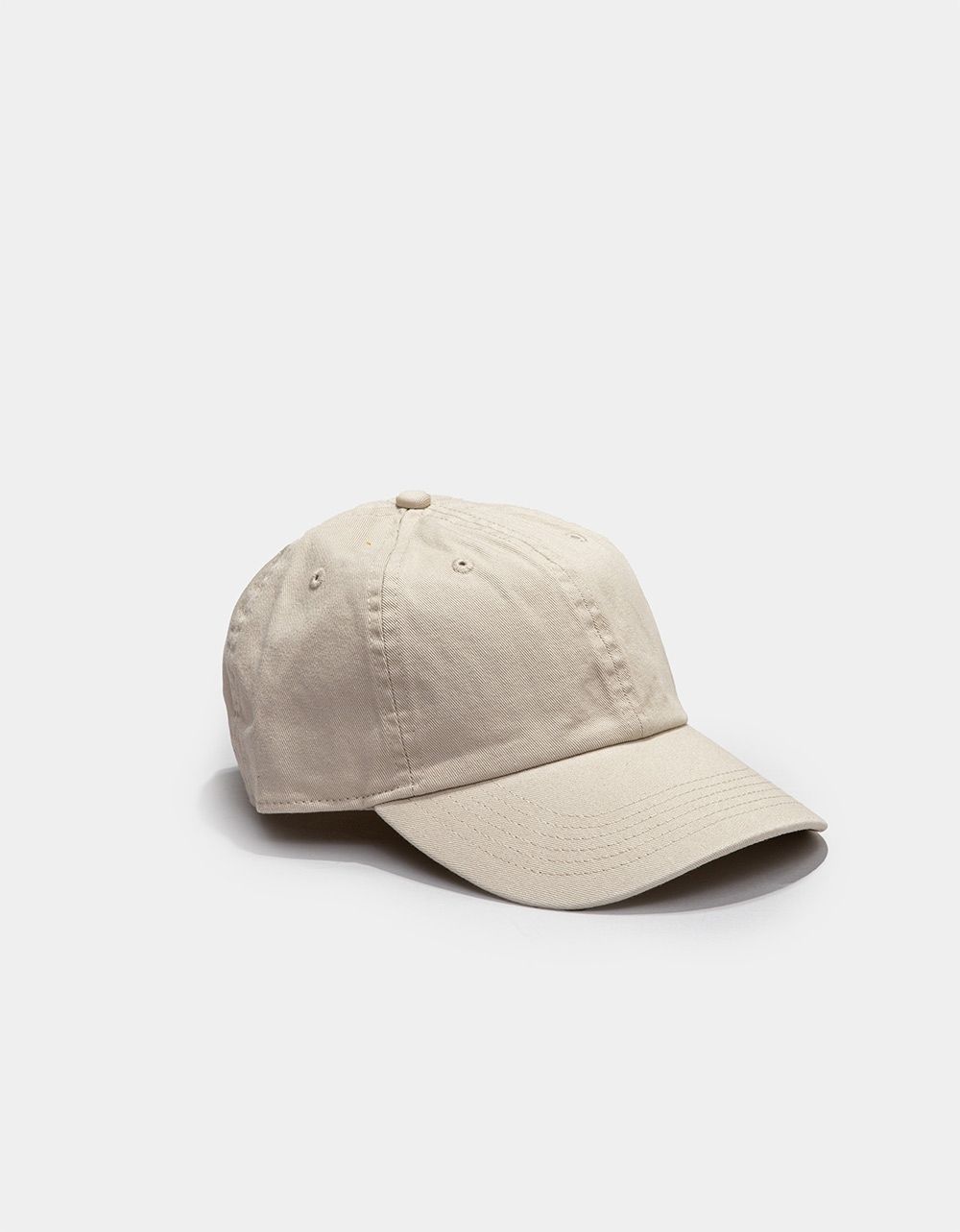 Classic Baseball Cap in Beige_0