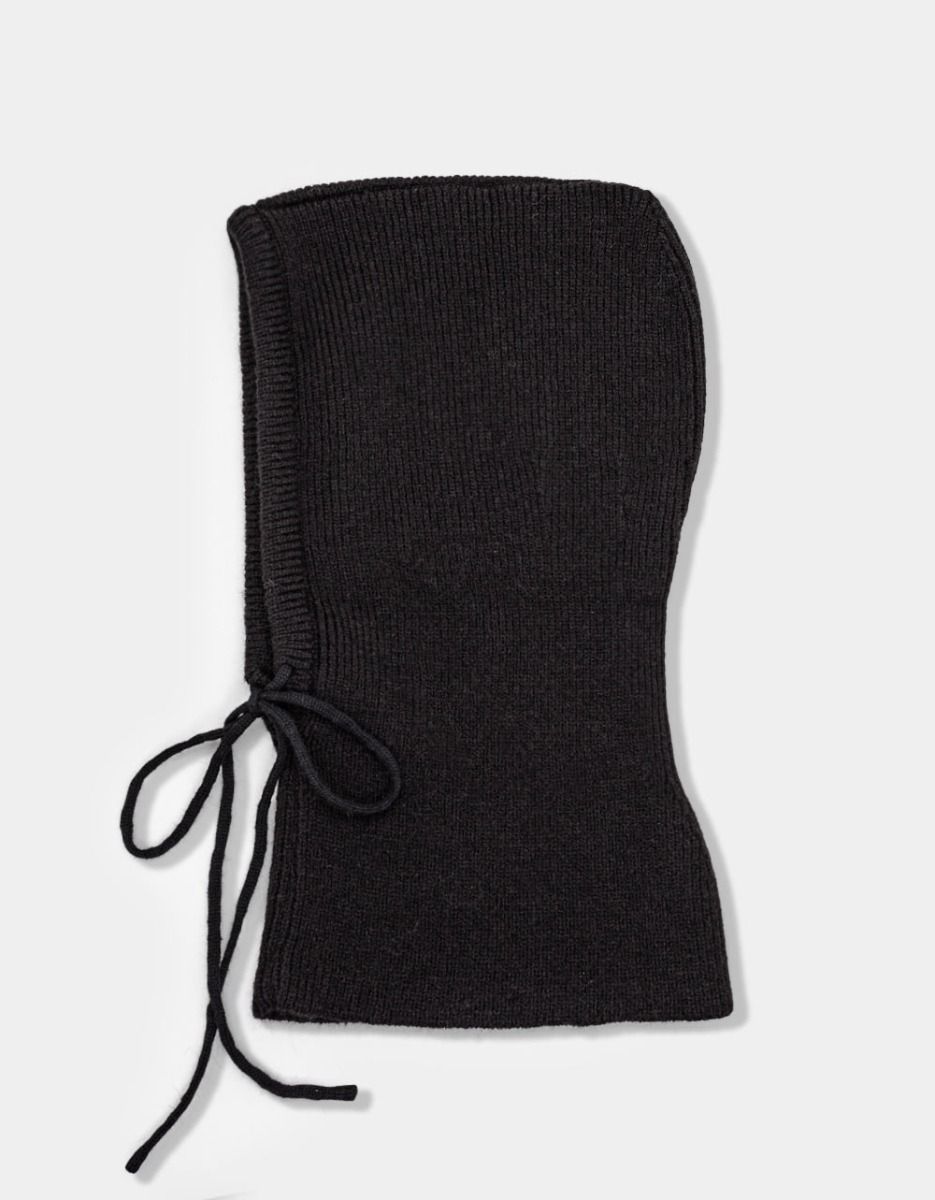 Cozy Hood in Black_0