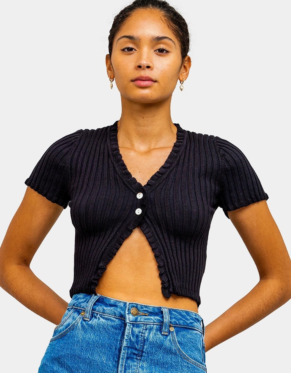 Deuce Button Top in Black_4