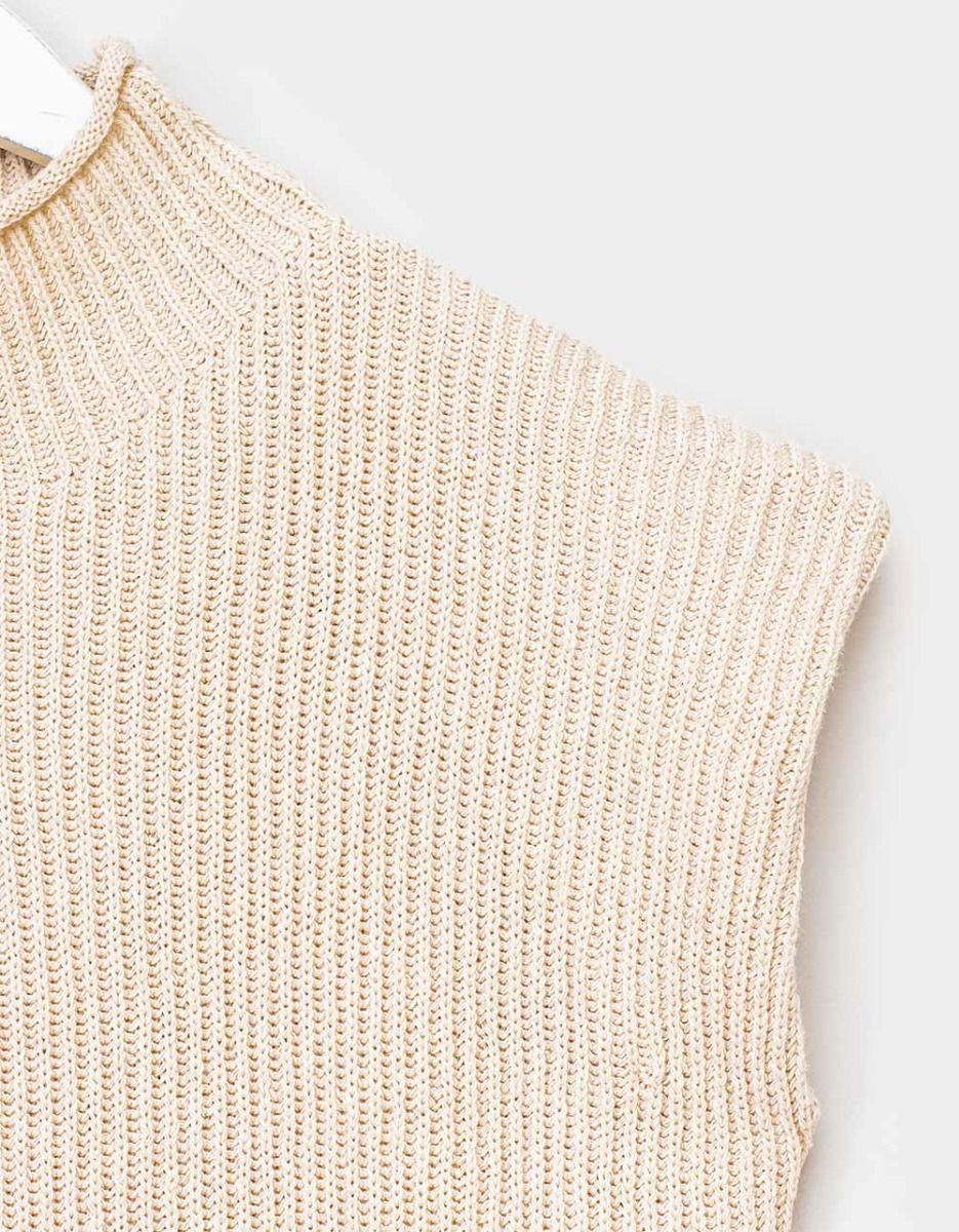 Epaule Sweater Vest in Cream_2
