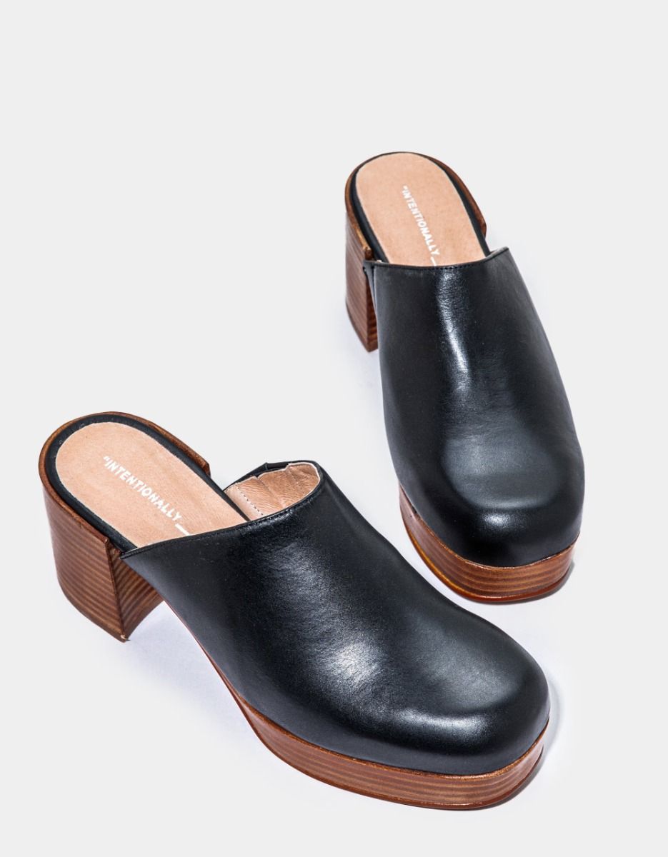Facts Clog in Black_2