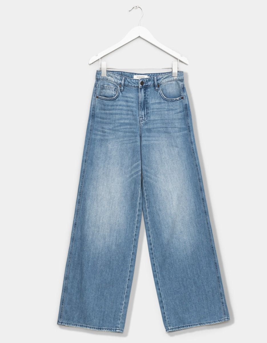 Featherweight Midrise Nori in Light Wash_0