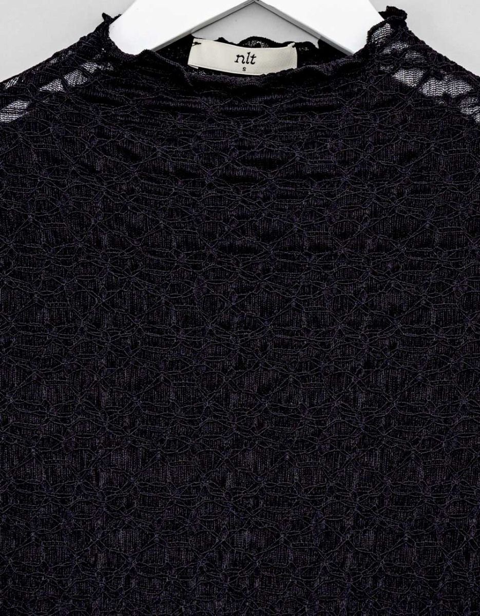 Floral Jacq Top in Black_2