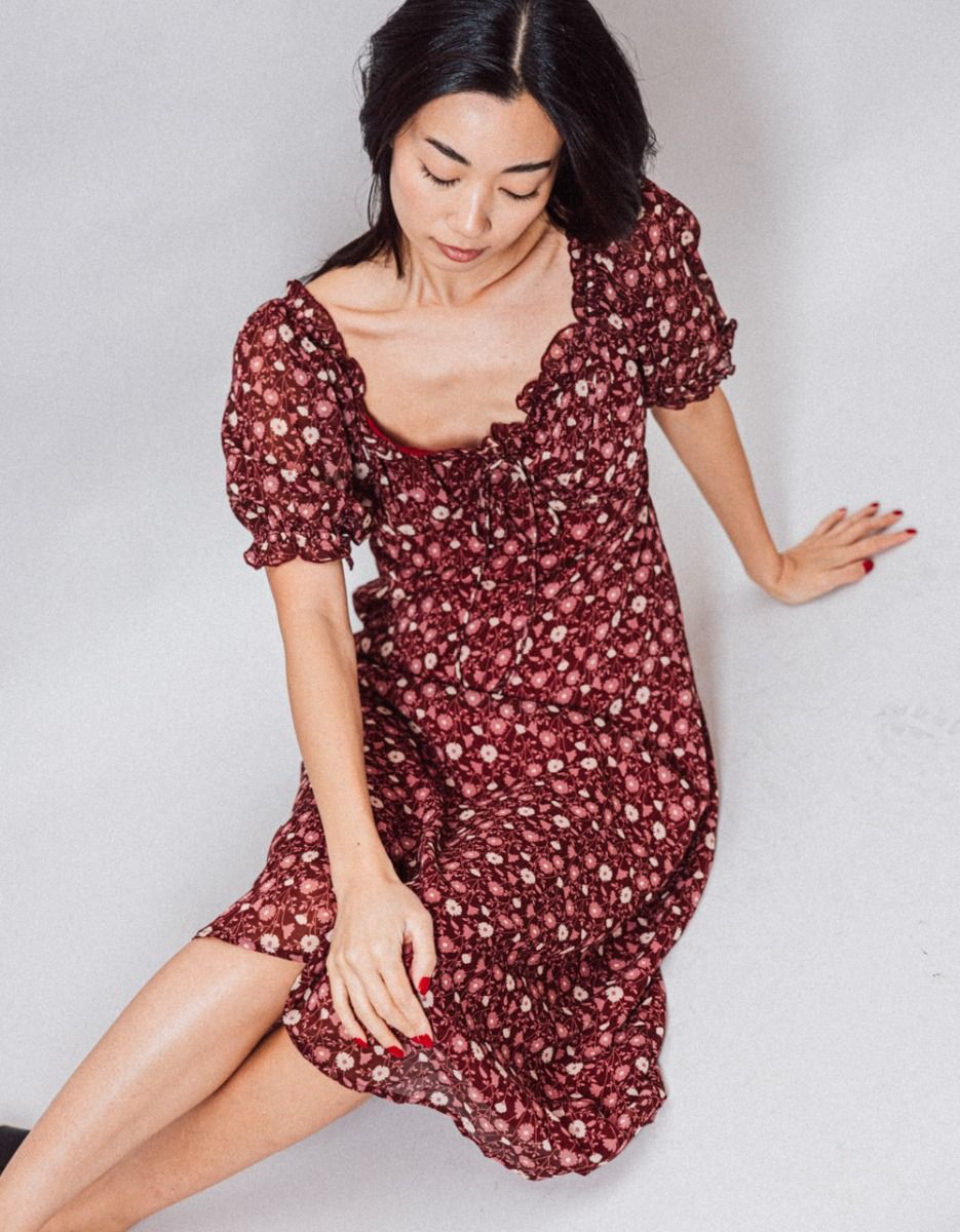 Floral Sweetheart Midi in Burgundy Multi_2