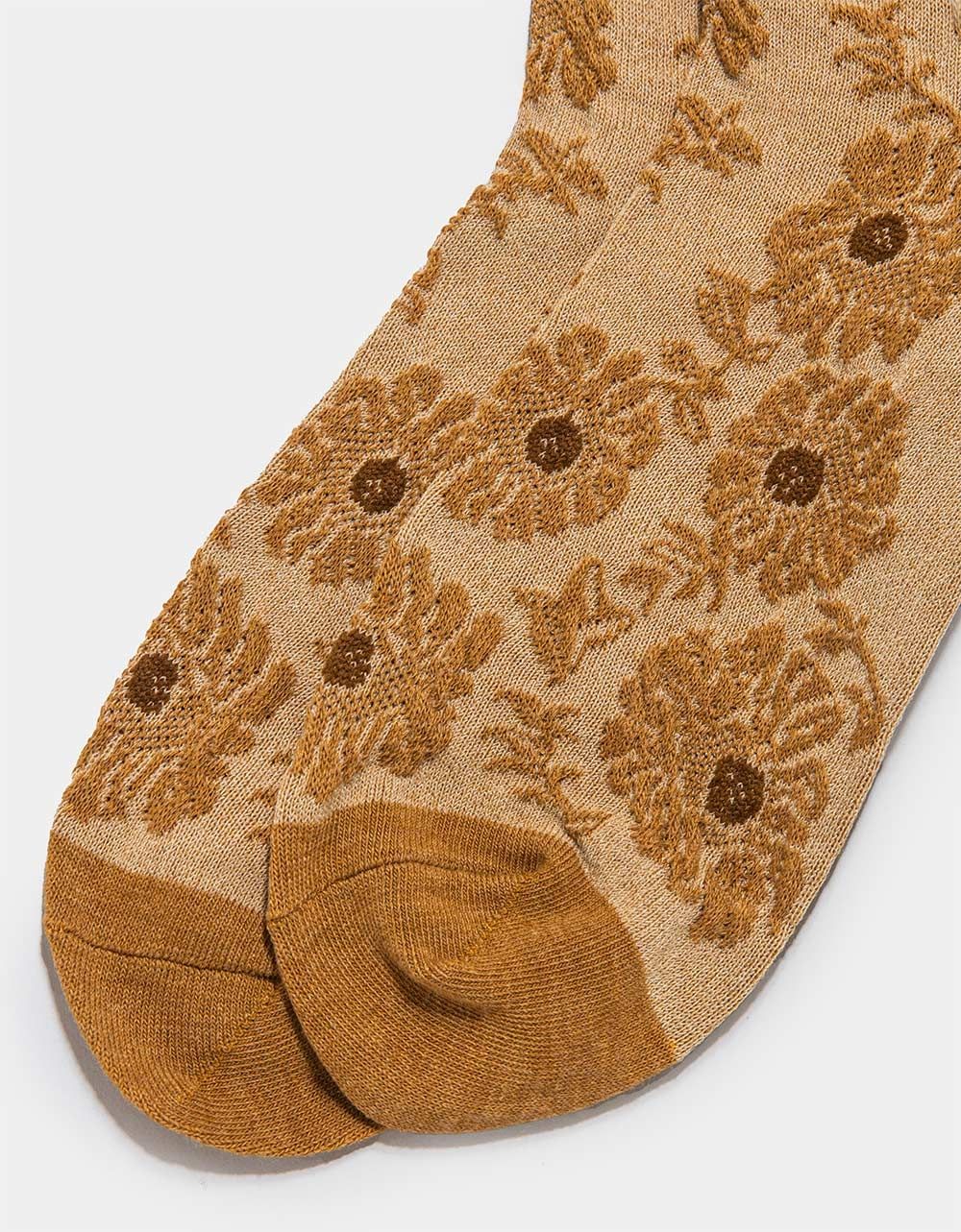 Flower Socks in Tan_1