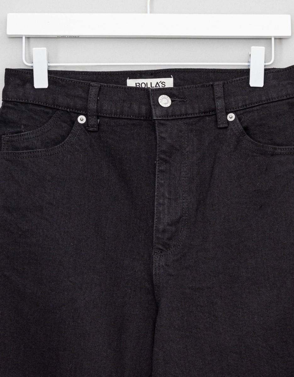 Gigi Barrel in Black._1