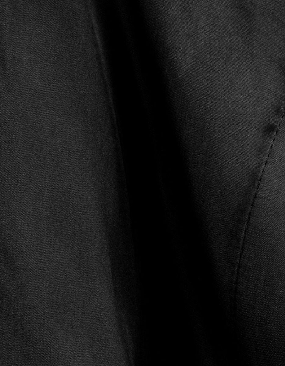 Going This Way Top in Black_4