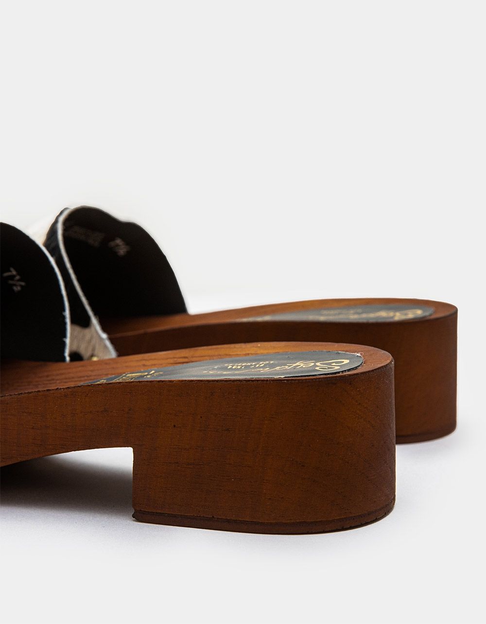 Good Spirits Sandal in Cow Print_5