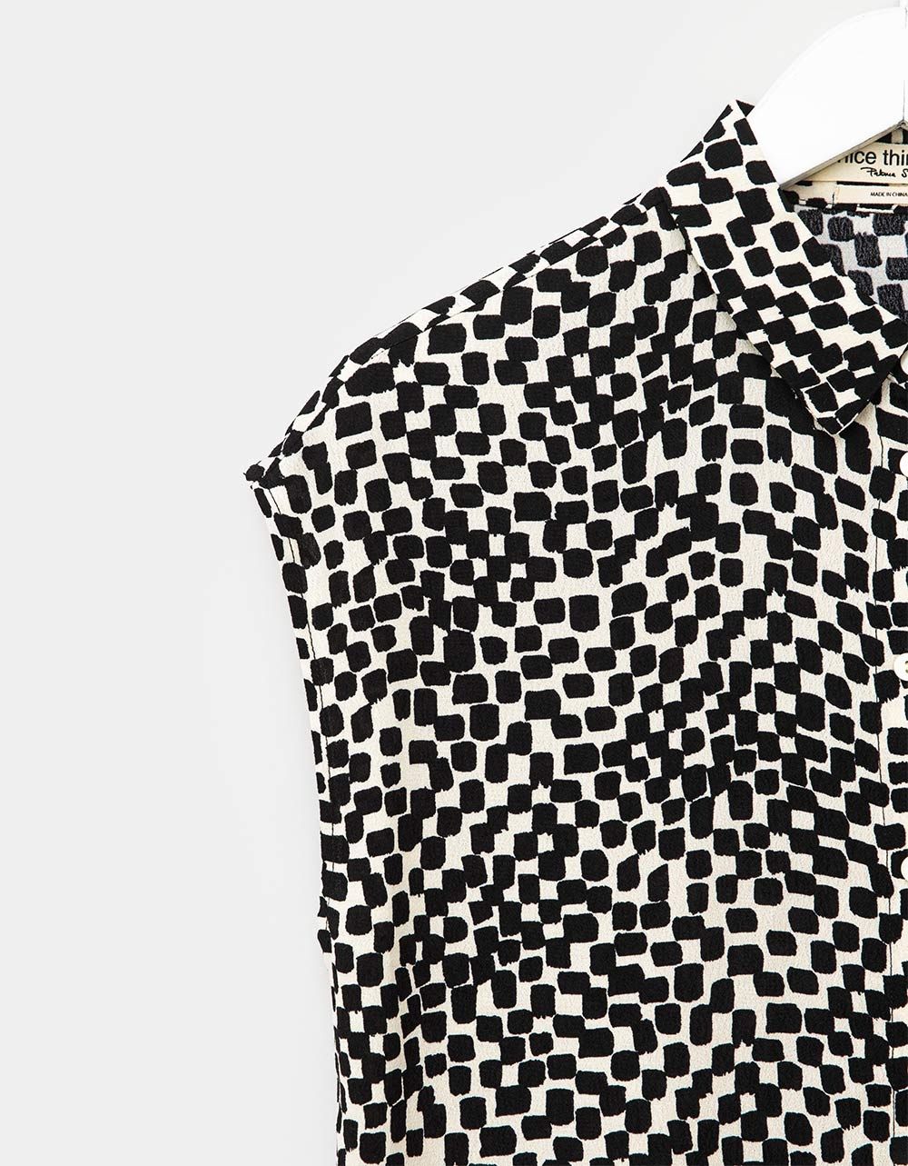 Irregular-Checks-Top_2