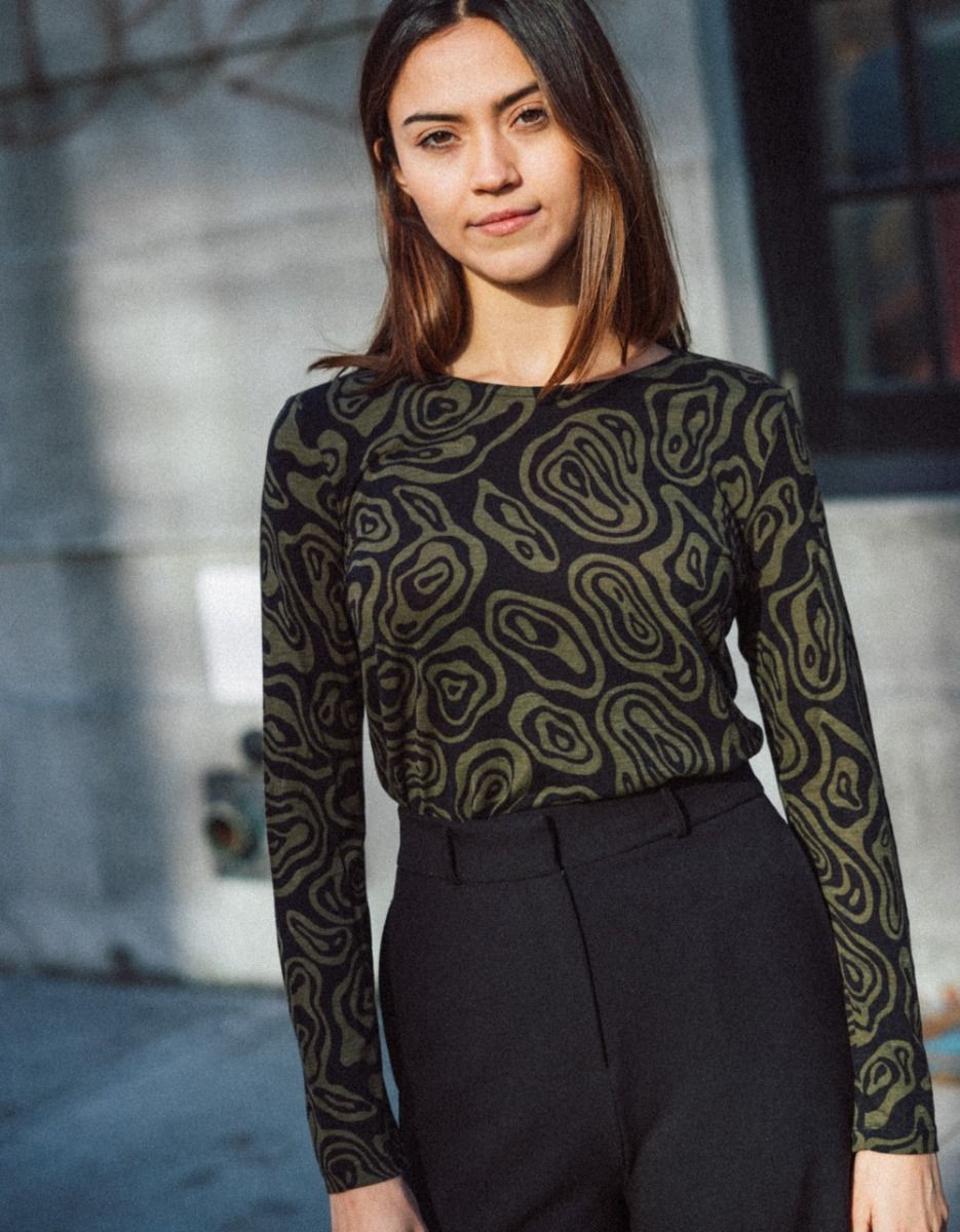 Isobars Print Top in Black_2