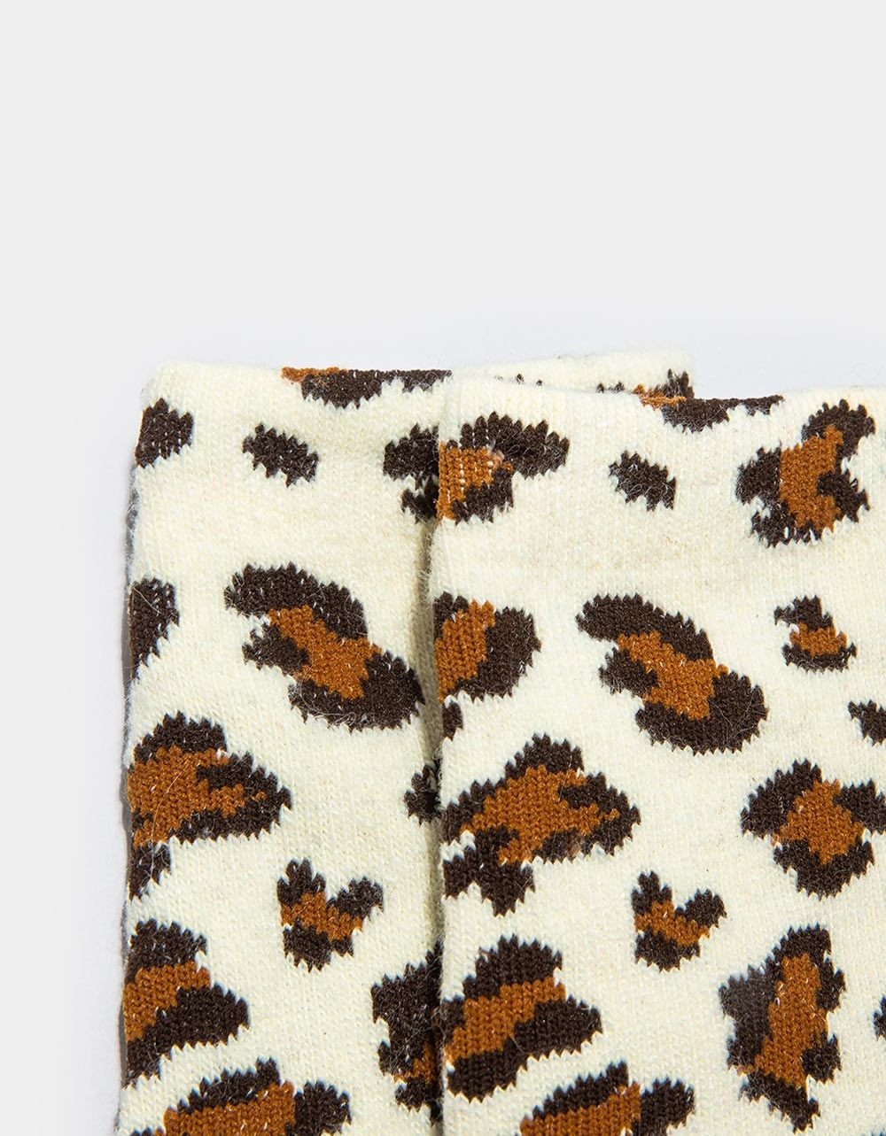 Ivory Leo Socks_2