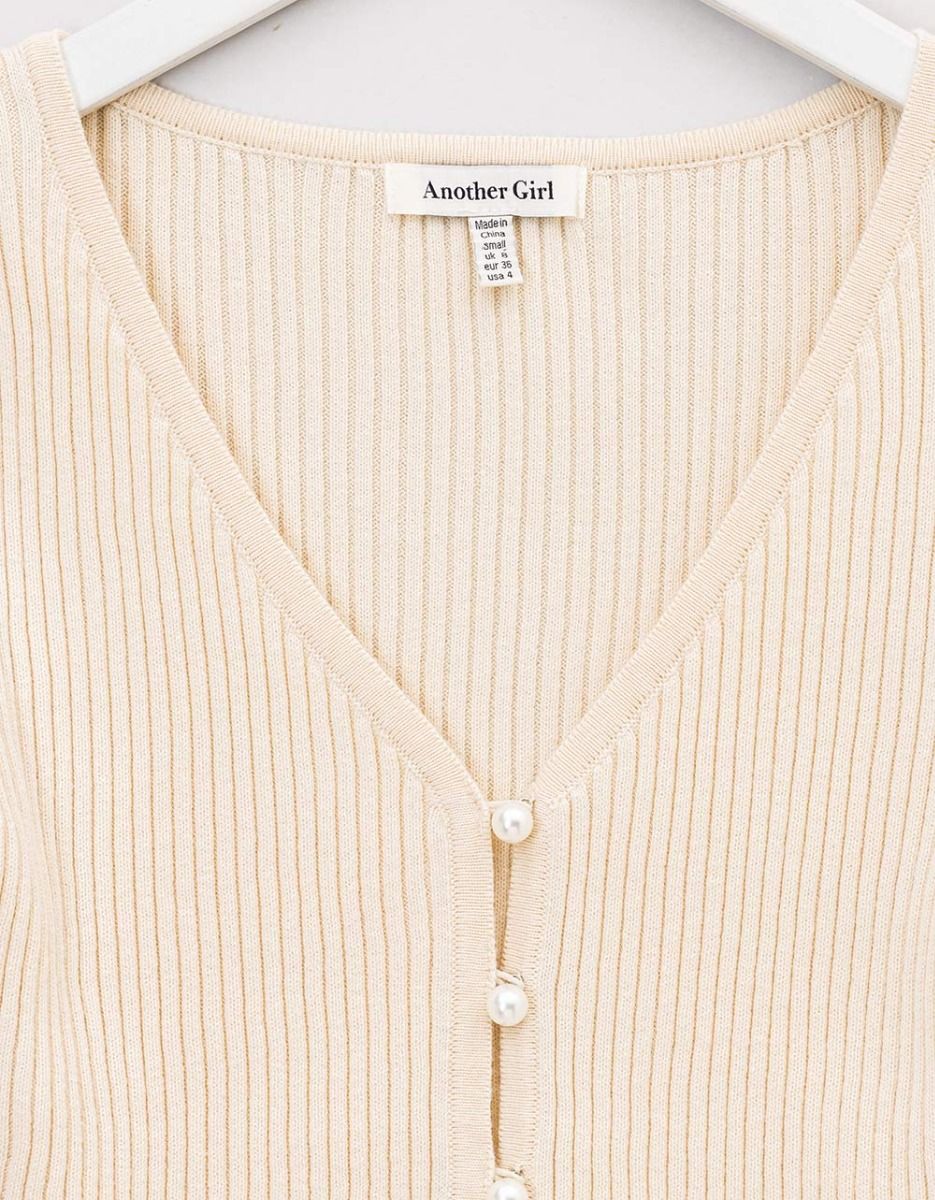 Jacqui Pearl Button Knit_5