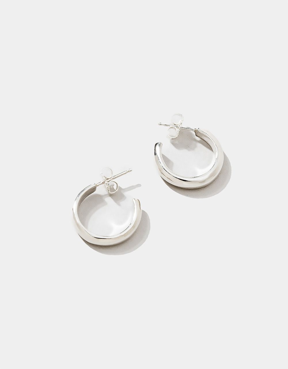 Jane Hoops in Silver_0