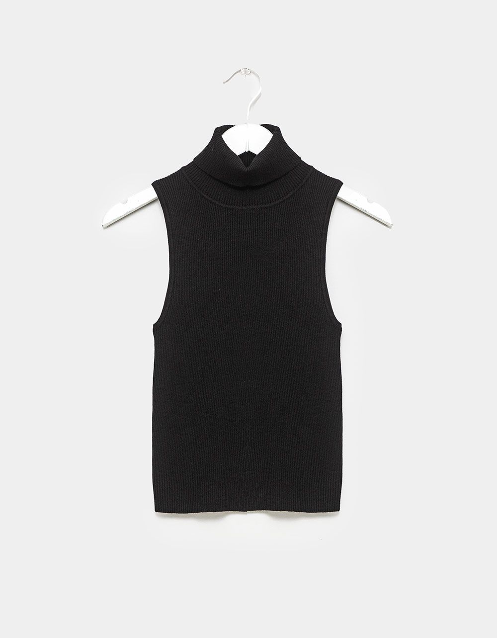 Jean Sleeveless Turtleneck in Black_0