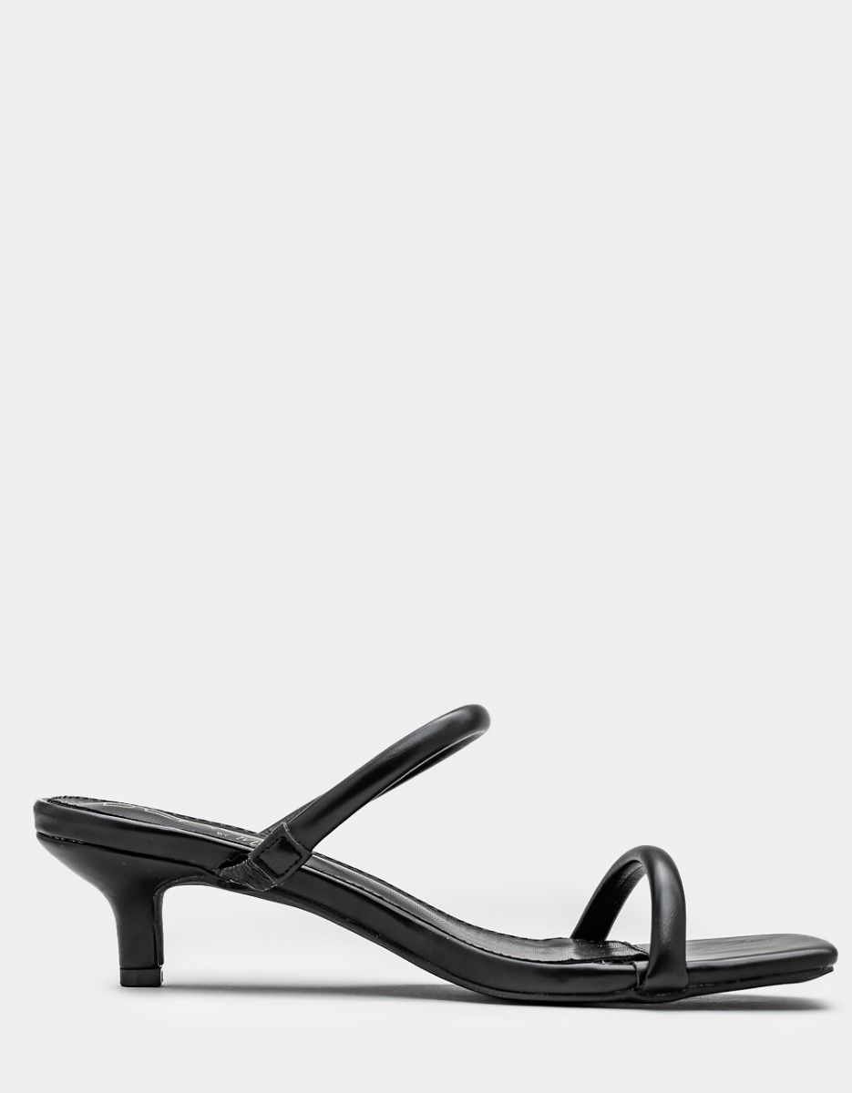 Jeanne Kitten in Black_1