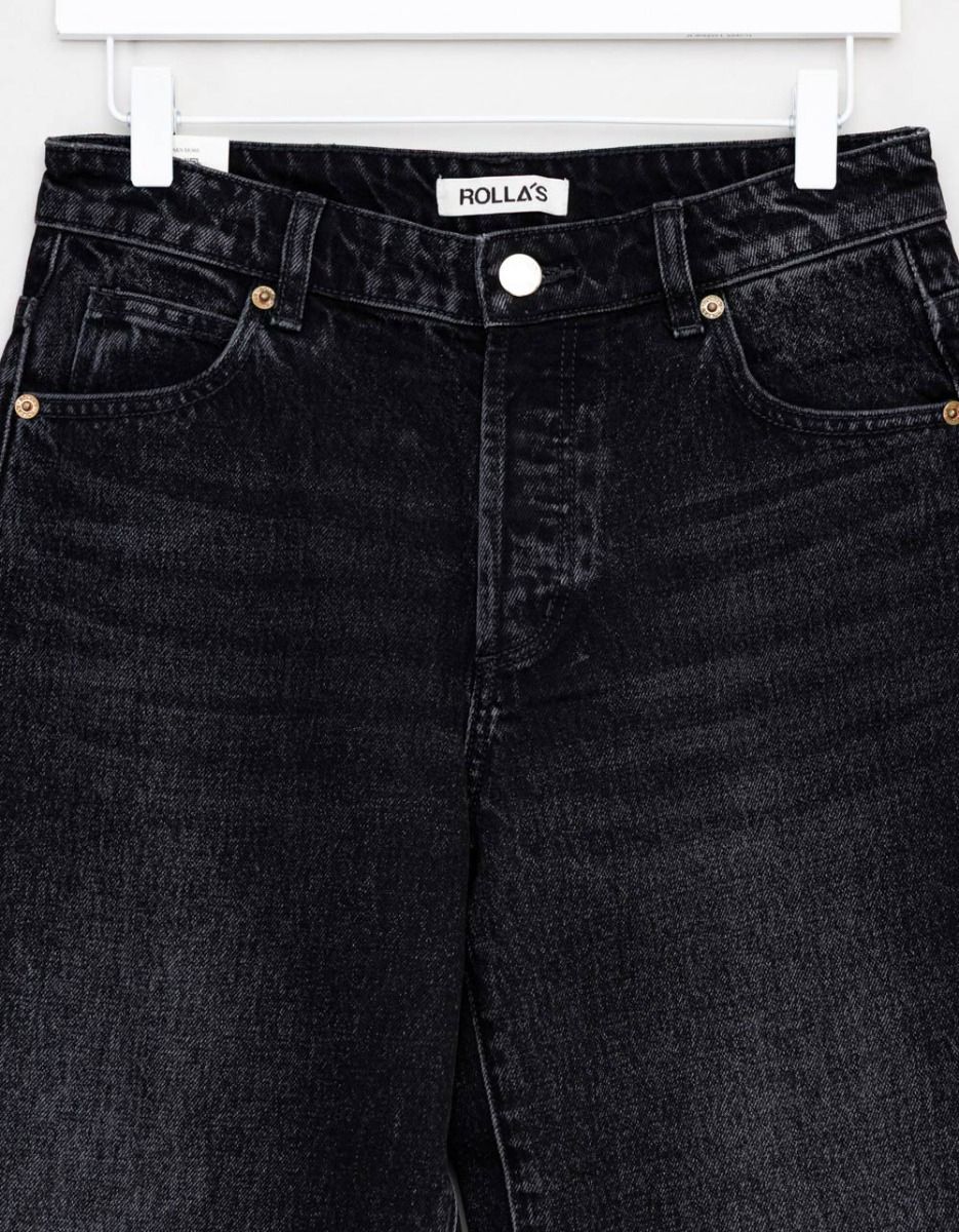 Kate Baggy in Moon Rock_1